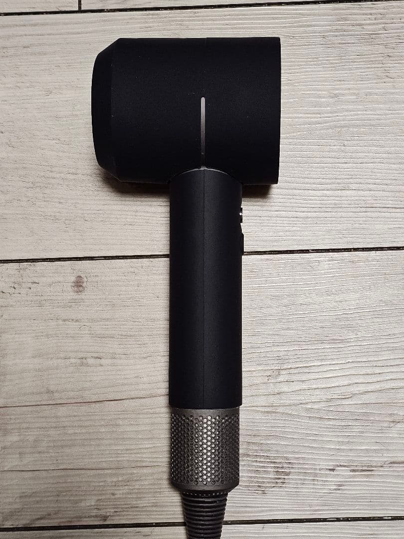 年始限定新品黒シリコンカバー付　ダイソン　メンテナンス済み　Dyson hd08