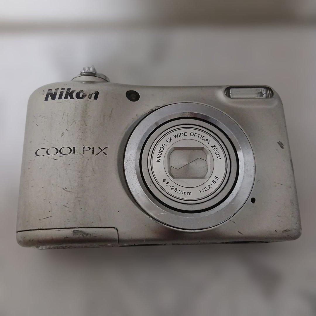 Nikon COOLPIX A100 ニコン コンパクトデジタルカメラ