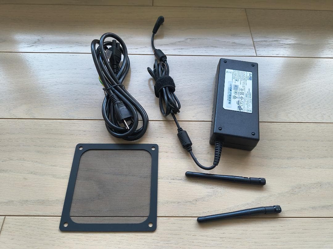 ASRock Desk Mini110 ストレージなし