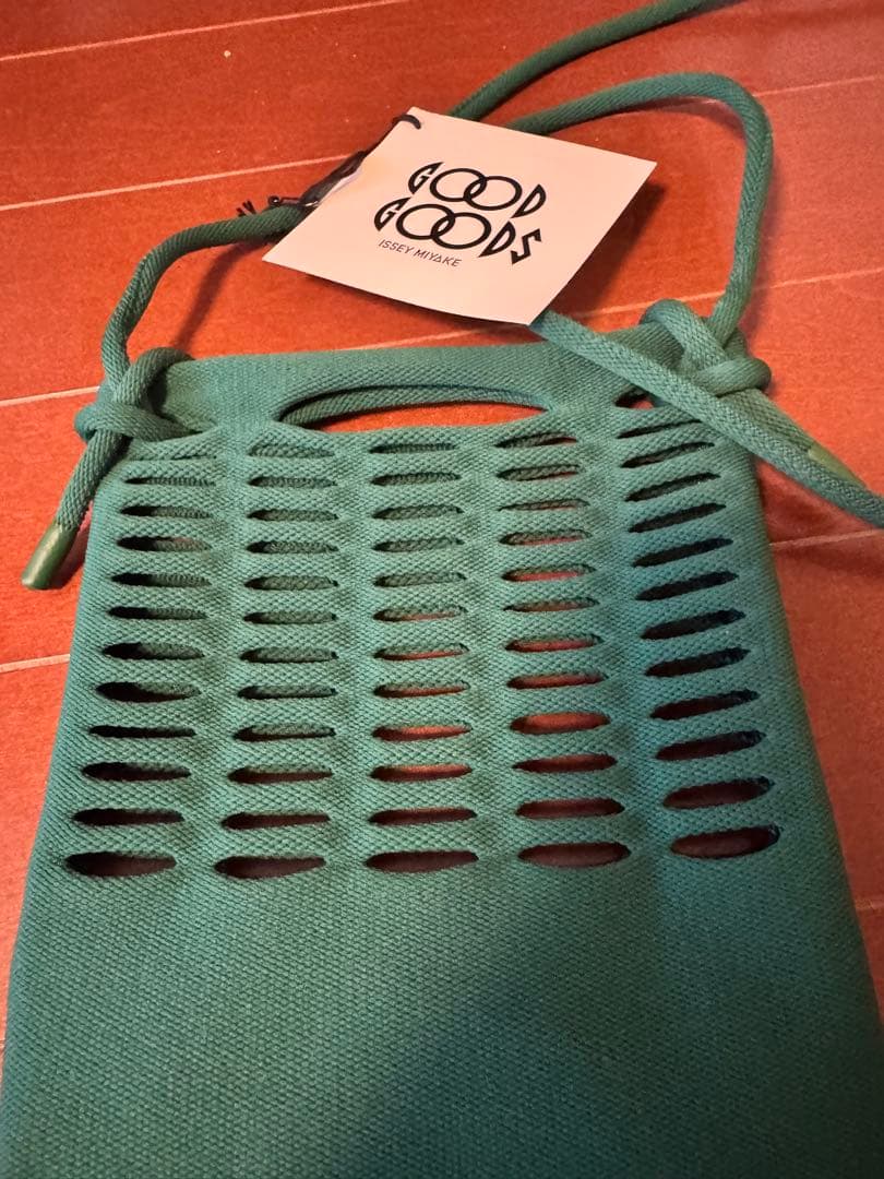 ISSEY MIYAKE MOKKO グリーン