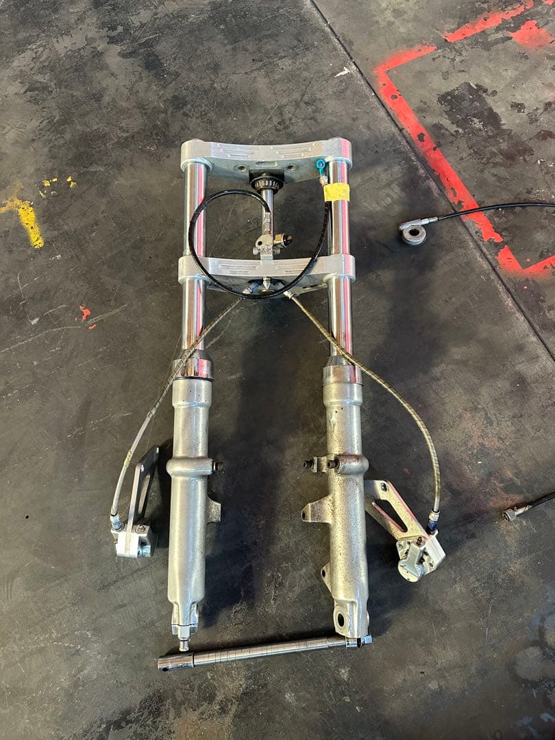 ハーレー　ショベル　41 ワイド　フロントフォーク　パフォーマンスマシン