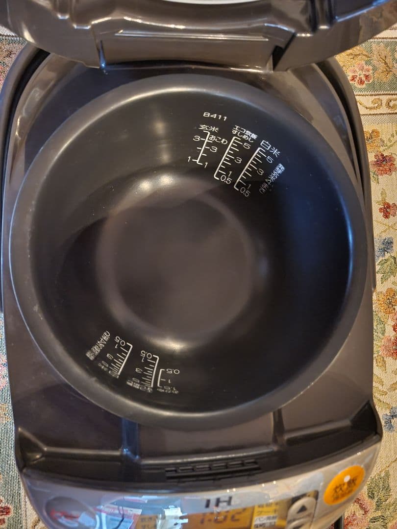 5.5合 象印 IH炊飯器 NP-VN10 ブラウン