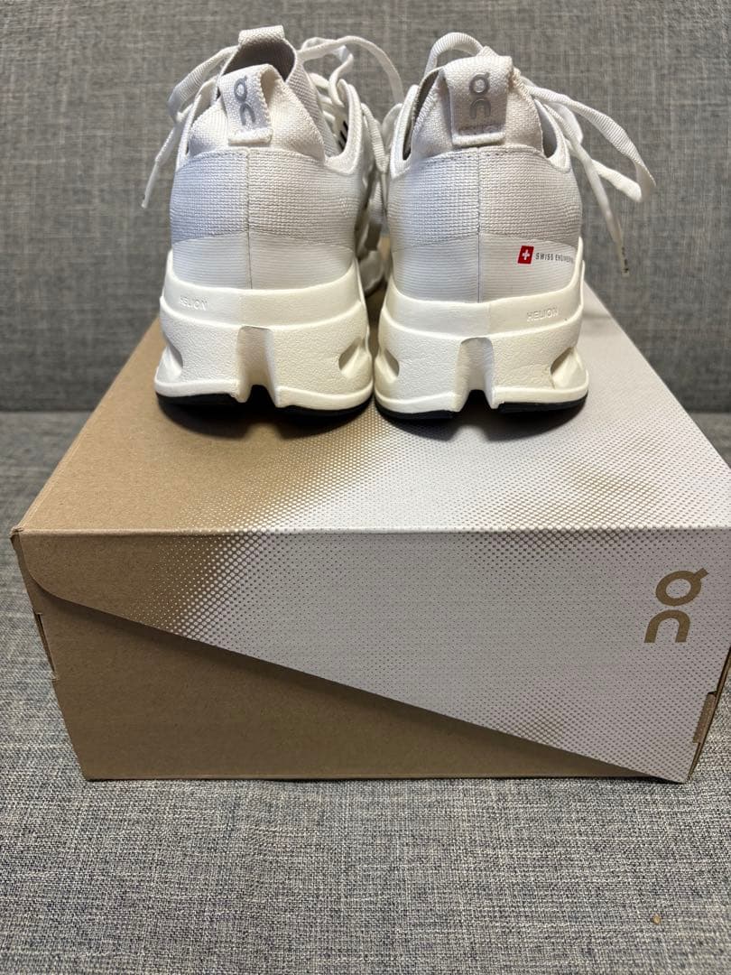 スパイク・シューズ cloudsurfer max