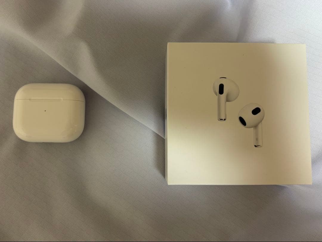 AirPods 第3世代　ワイヤレス充電対応ケース版