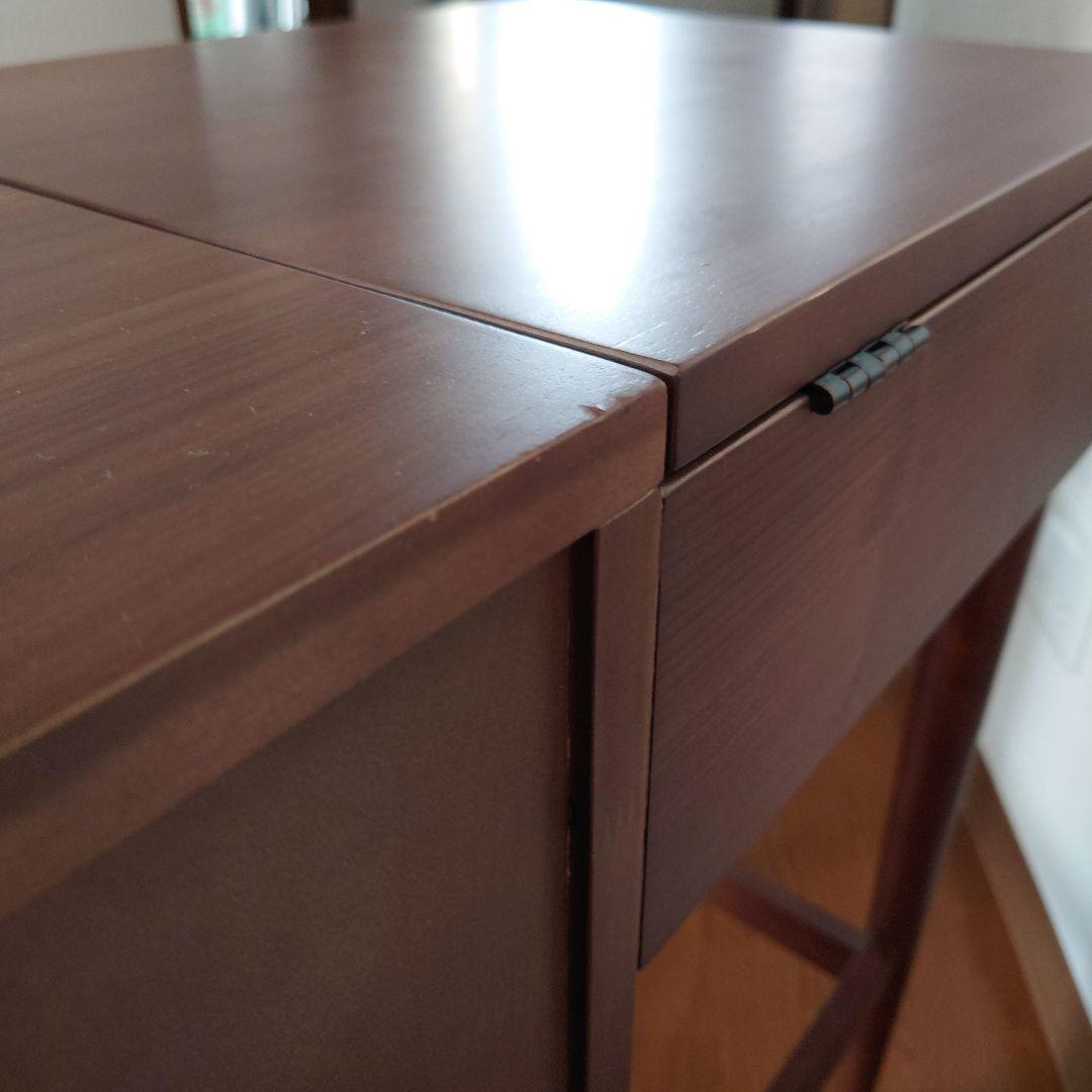 『emoエモ』ドレッサー