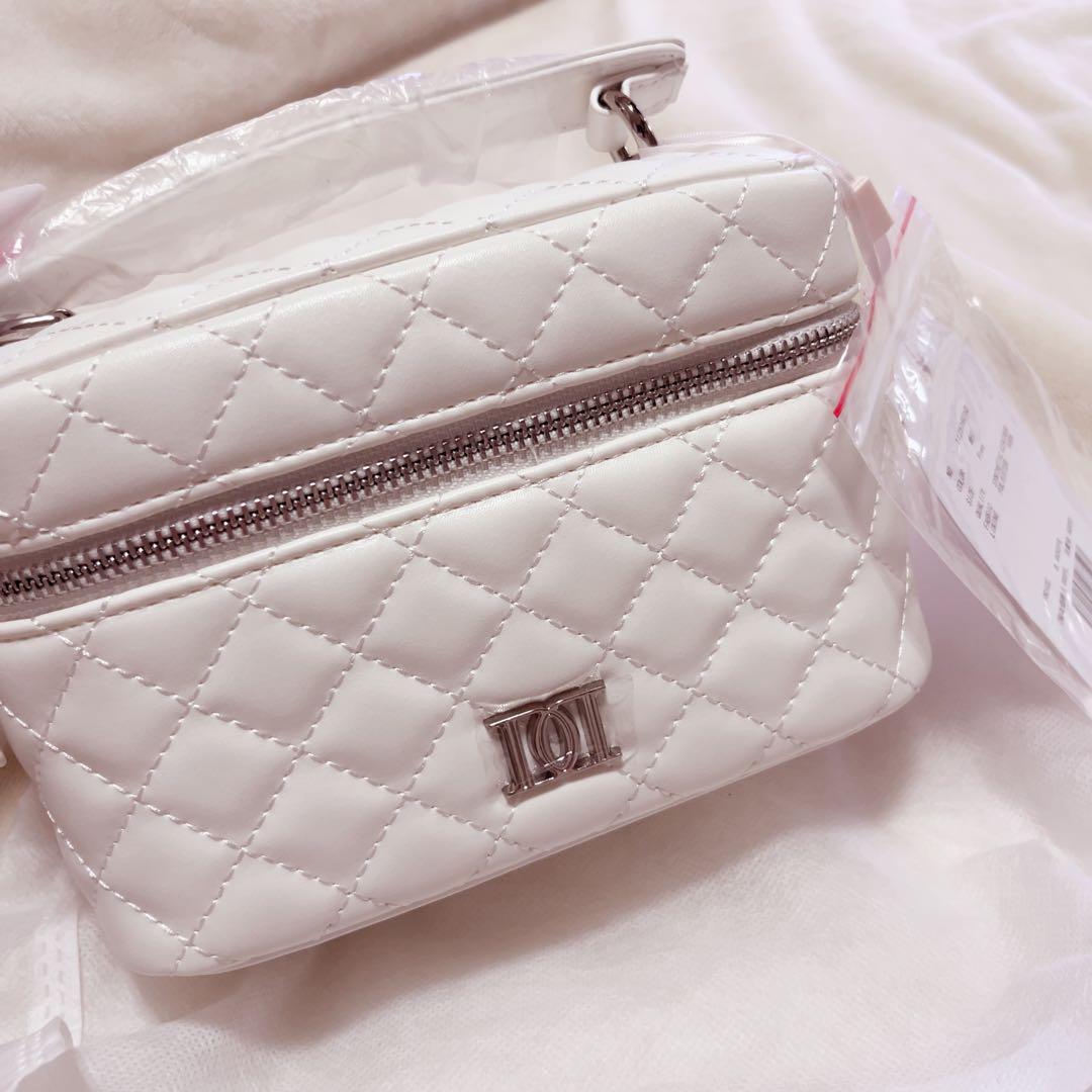 ダーリッチ キルティングショルダーミニバッグ