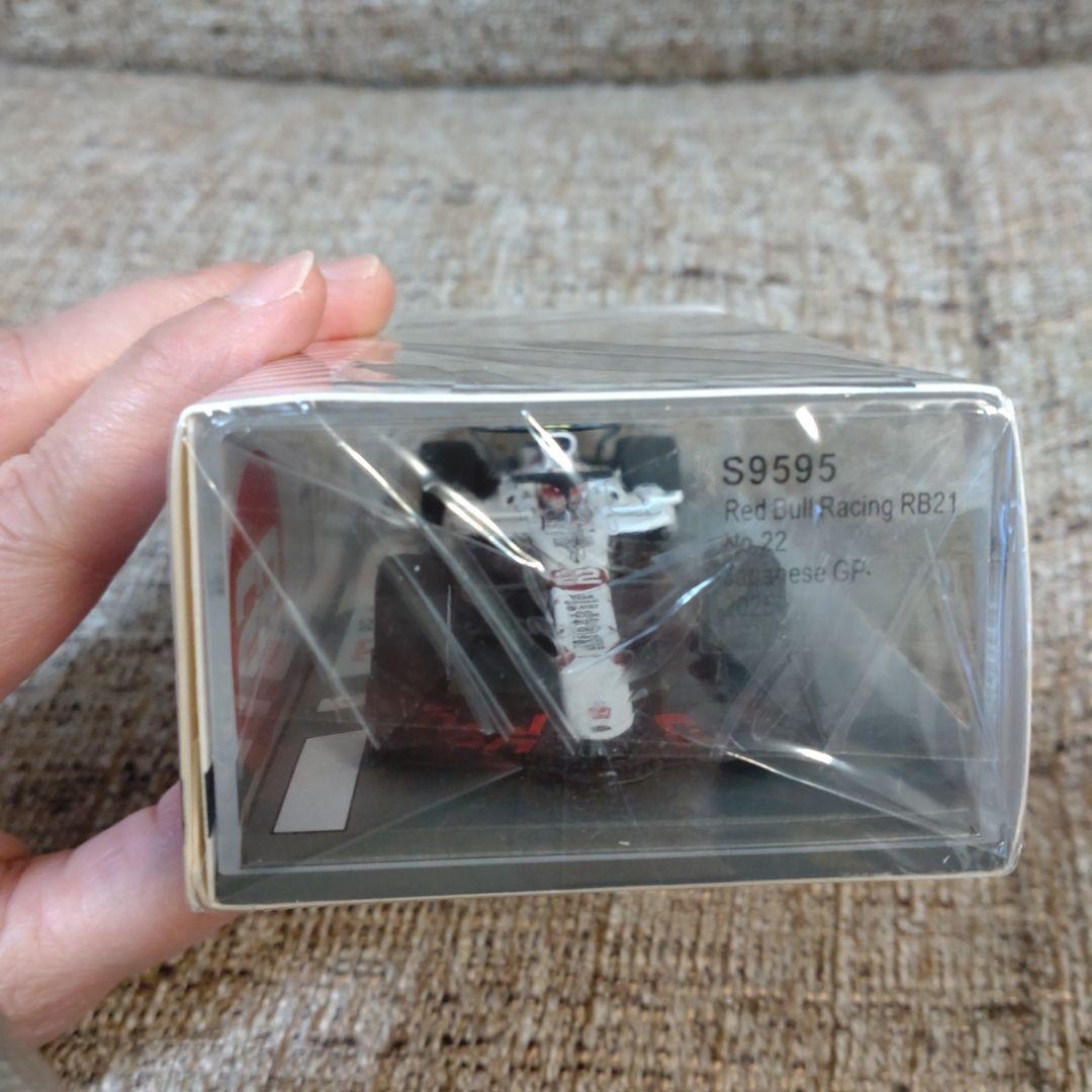 オラクル レッドブルレーシングRB21角田裕毅 日本GP 2025 ミニカー