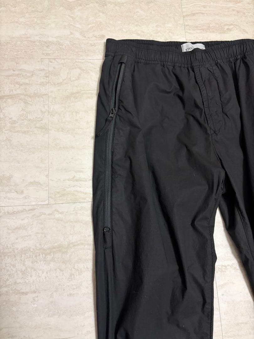 ストーンアイランド　ナイロンジョガーパンツ