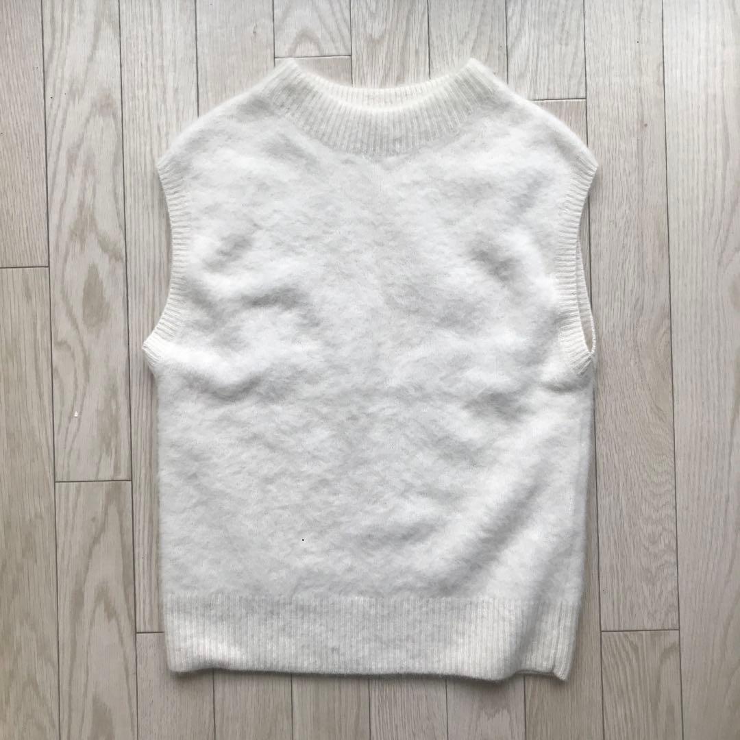 DES PRÉS フォックスカシミヤ ノースリーブニット トゥモローランド