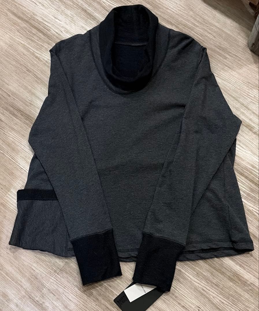 モユル　萌　MOYURU 新品　カットソー　Free GLAY×BLACK