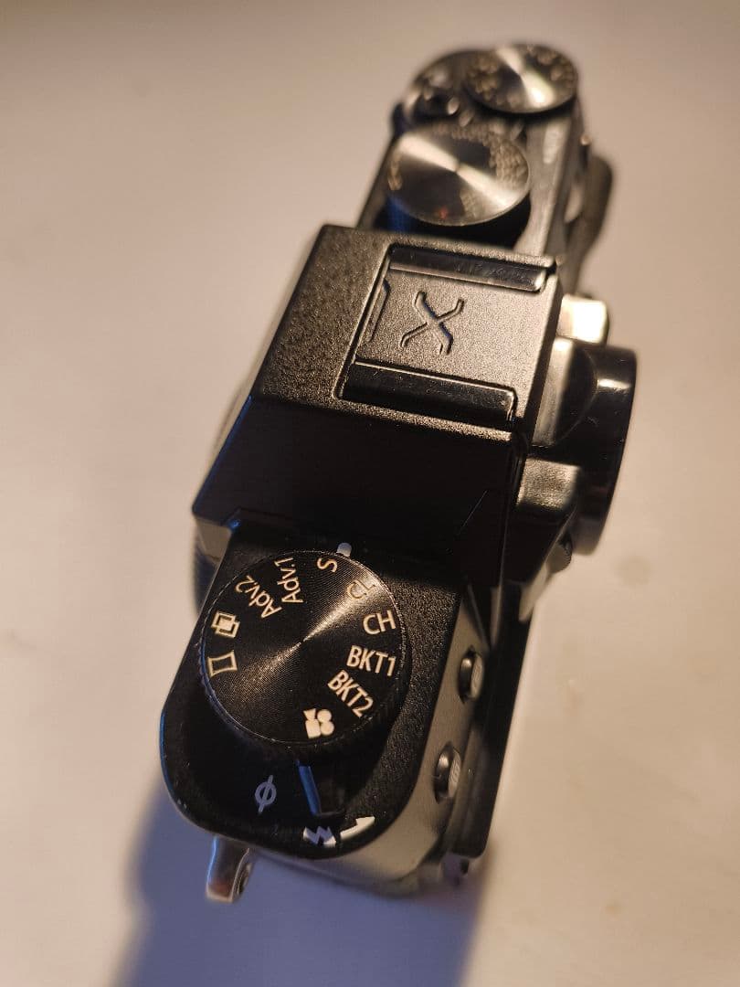 Fujifilm X-T20 ミラーレス一眼 ブラック ボディ、バッテリー付き