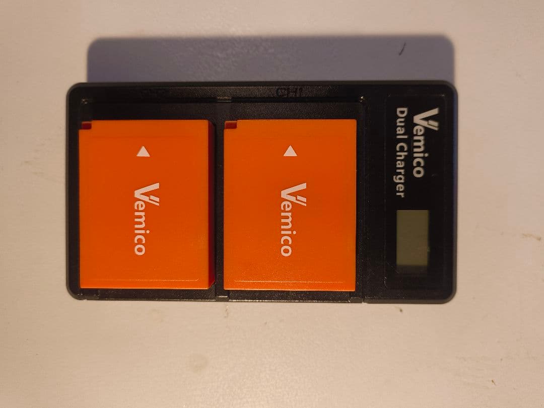 Fujifilm X-T20 ミラーレス一眼 ブラック ボディ、バッテリー付き