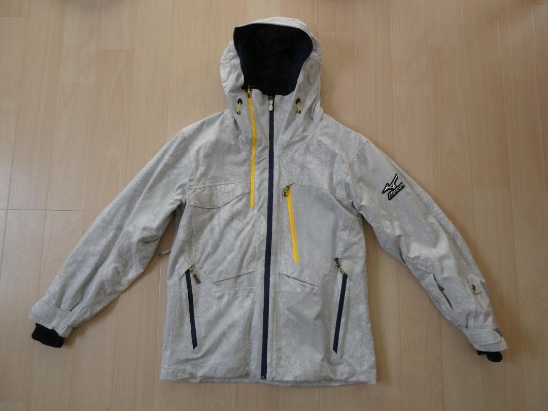 ミズノ　スキーウェア上下M　ホワイトツリー柄