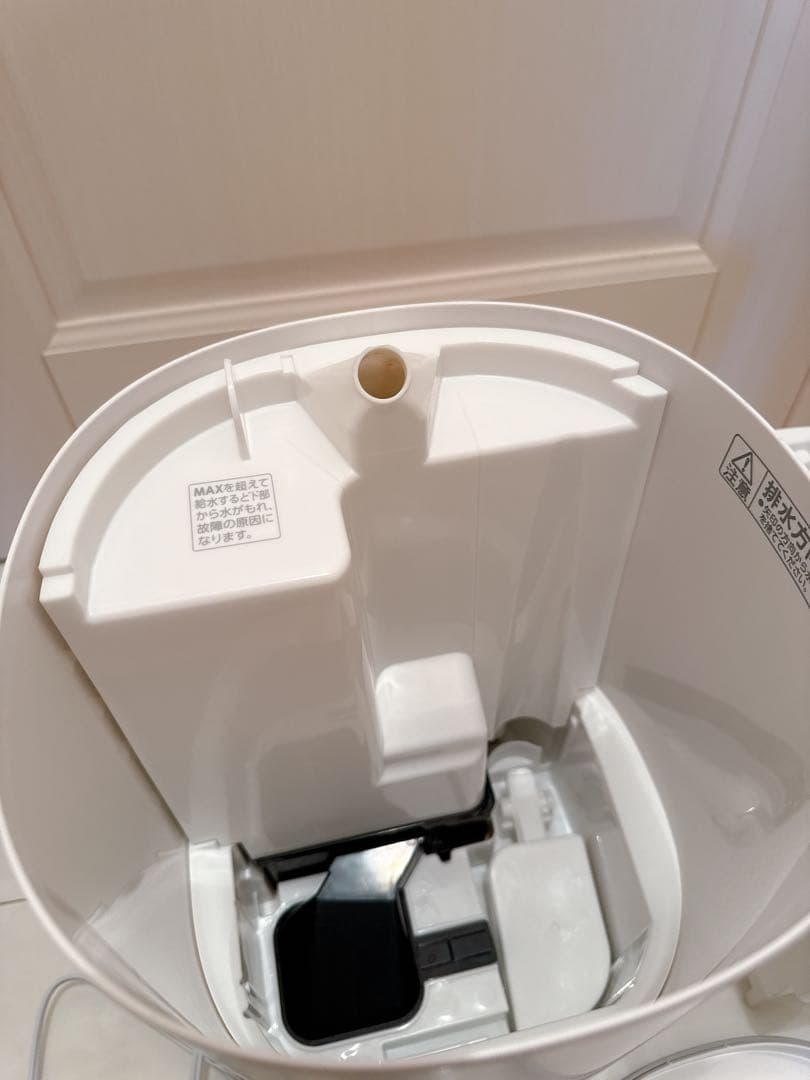 【美品】2025年製 アイリスオーヤマ 加湿器 AHM-HU55A-W ホワイト