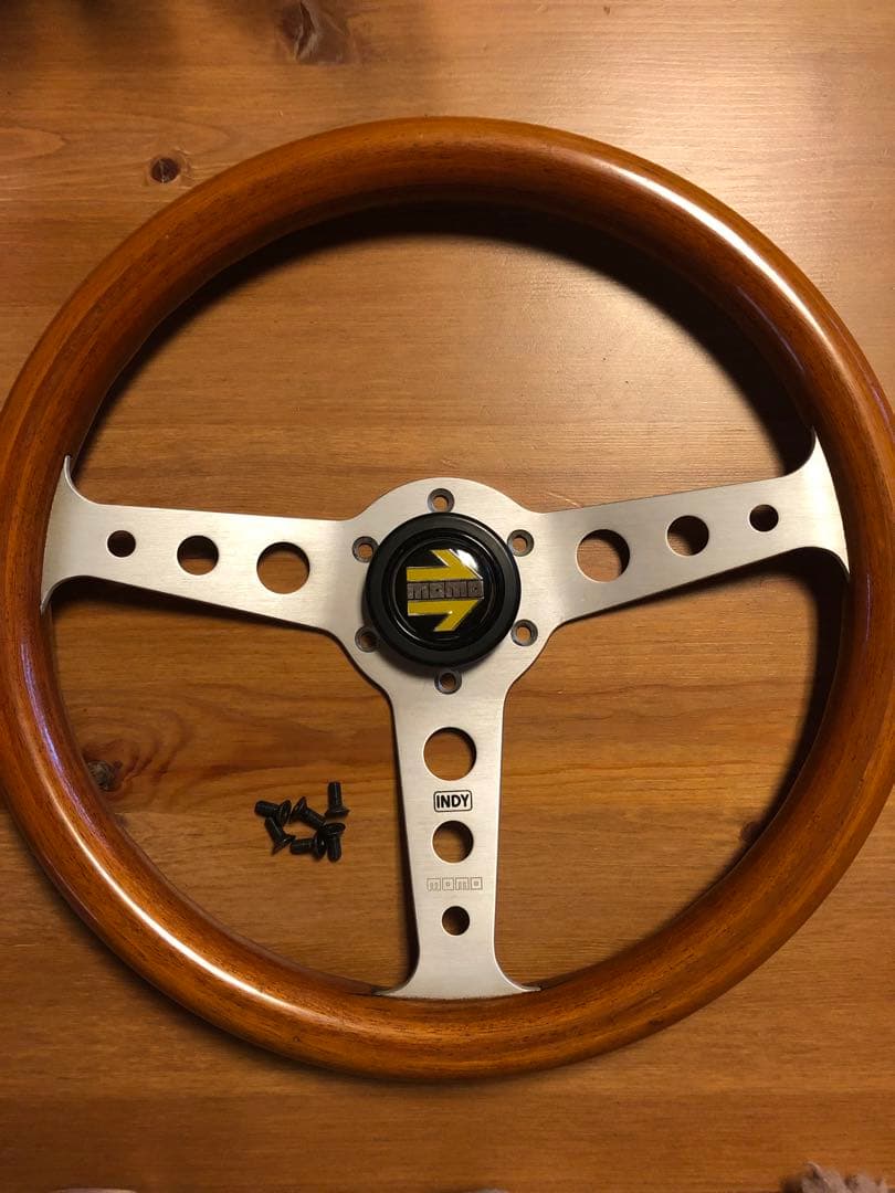 MOMO モモ　ウッドステアリング