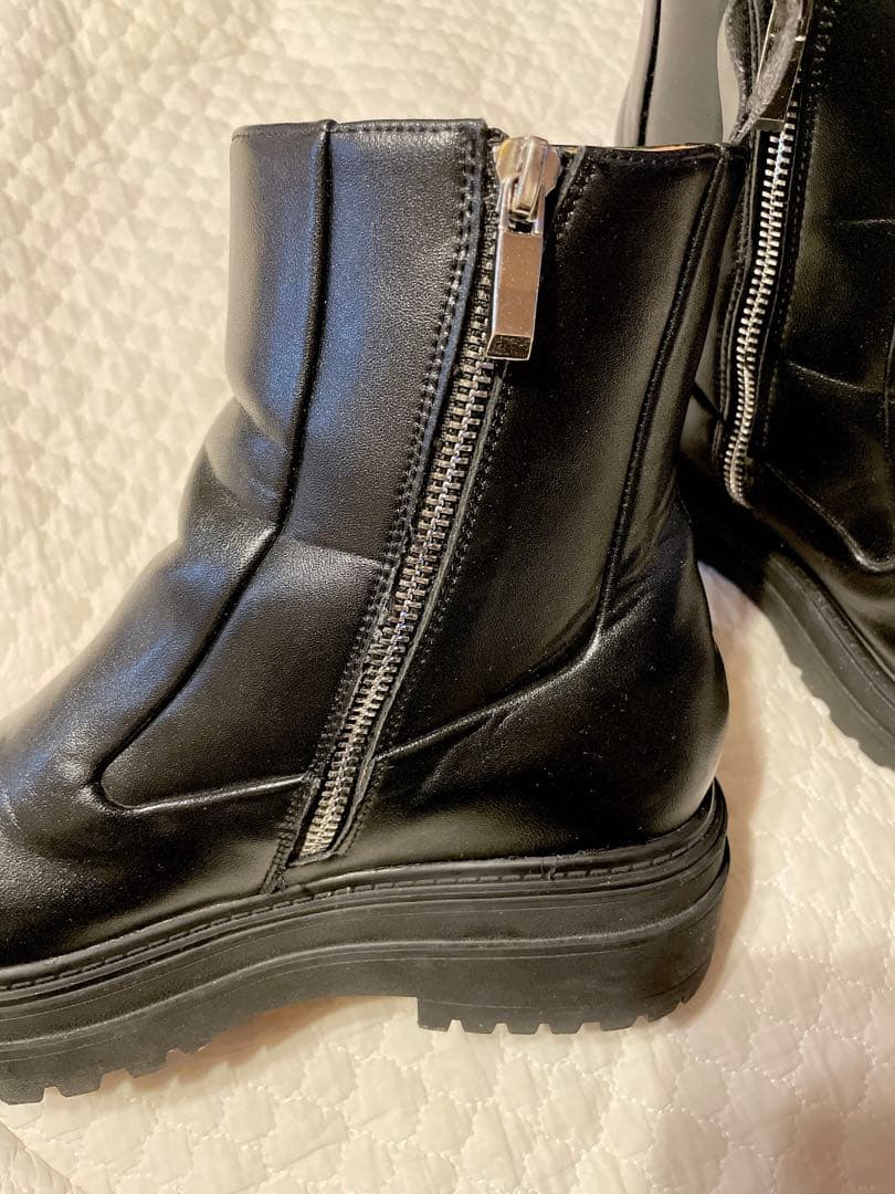 ZARA サイドジップ ブーツ 厚底 トラックソール ブラック レザー