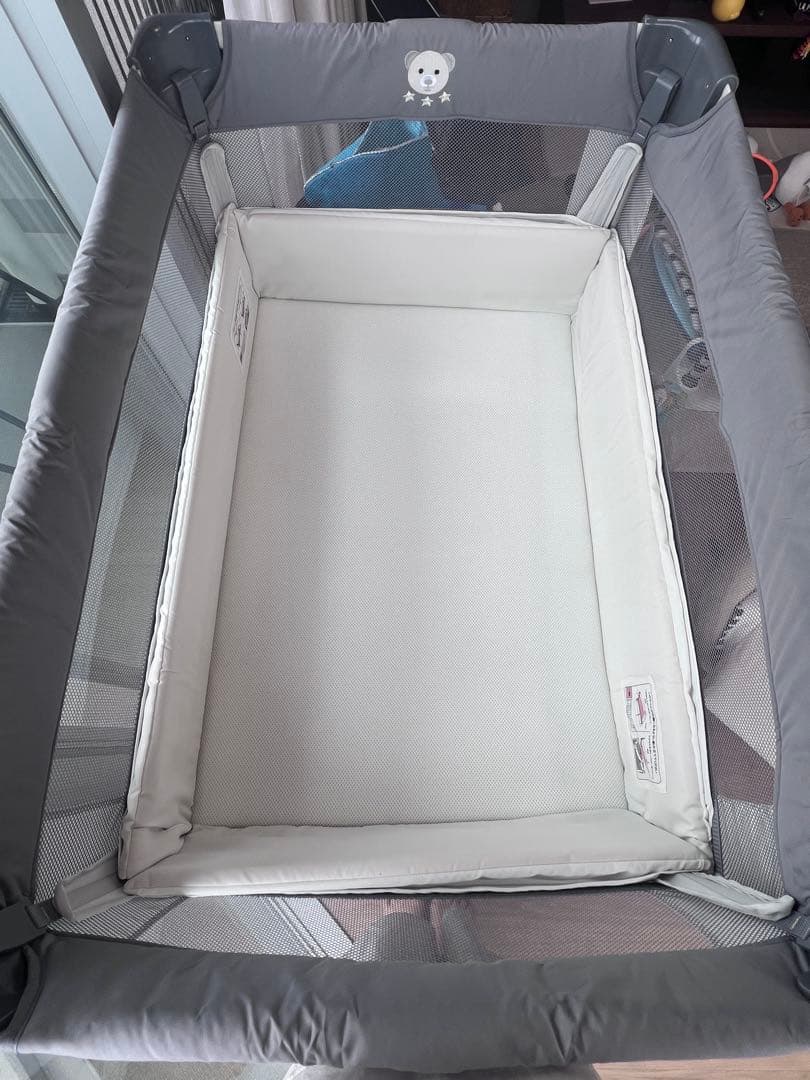 アップリカ　エアー　ココネルエアーAB　ベビーベッド　サークル