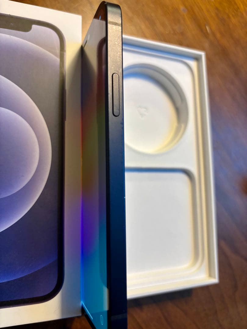 7　　 Apple iPhone 12 ブラック 本体 充電ケーブル箱付き