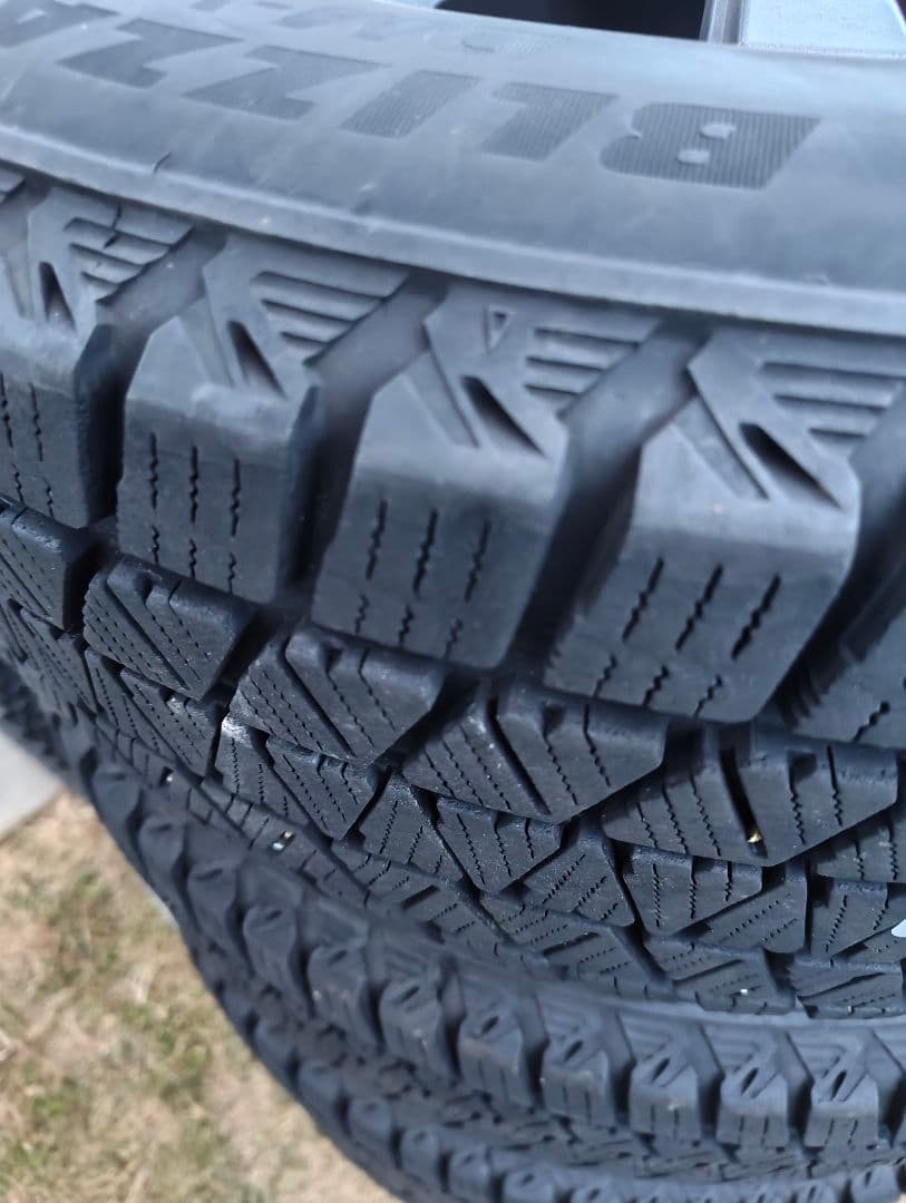 225/65R17　タイヤ・ホイール×４本セット　スタッドレス　ハリヤー