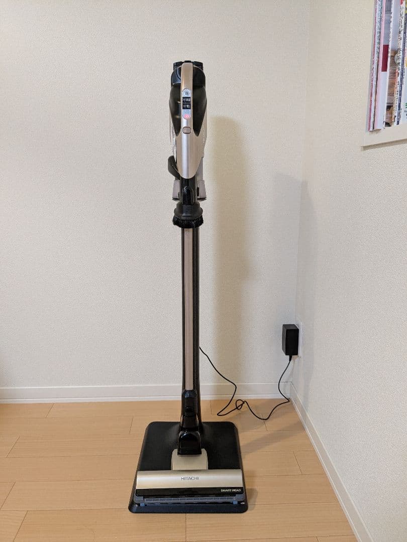 【中古品】HITACHI PV-BH900G スティッククリーナー 本体