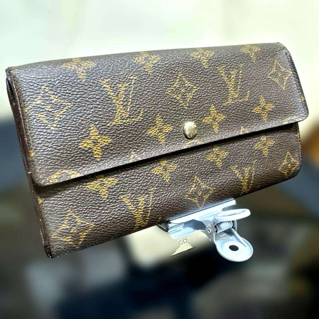 11☆良品♪カード10枚タイプ☆サラ長財布