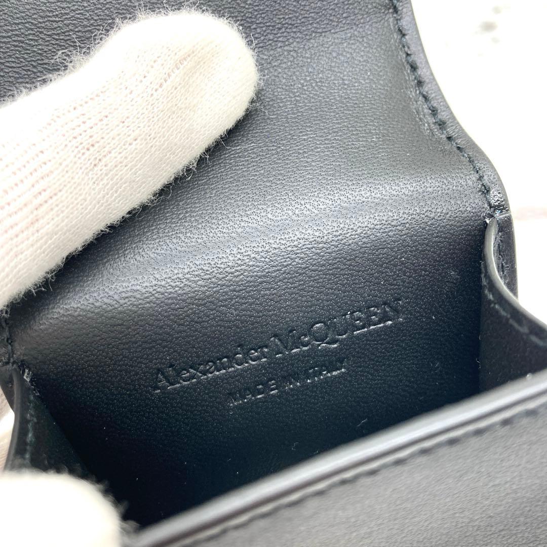 最終価格❣️極美品McQueenマックイーンAirPodsイヤホンケースレザーロゴ