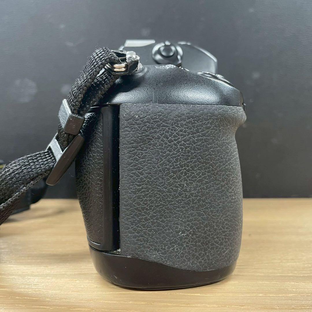 Nikon F100 フィルムカメラ ニコン 一眼レフカメラ WW239