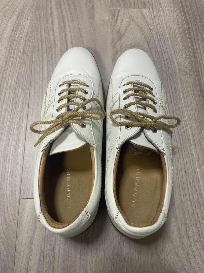 期間限定値下げ【ほぼ未使用】 BURBERRY バーバリー革靴 白