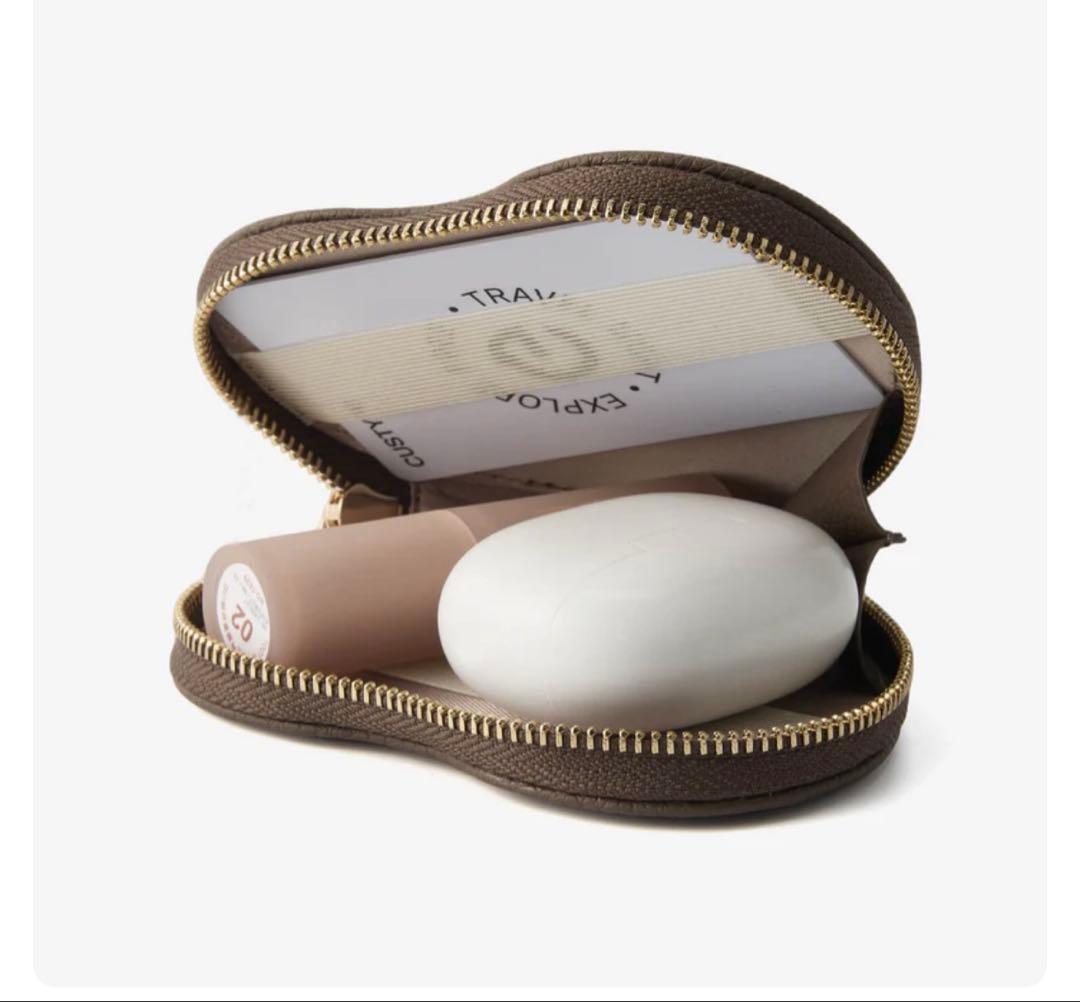 ほぼ未使用CUSTYPE カスタイプ◆ハート型ポーチ付iPhone15対応ケース