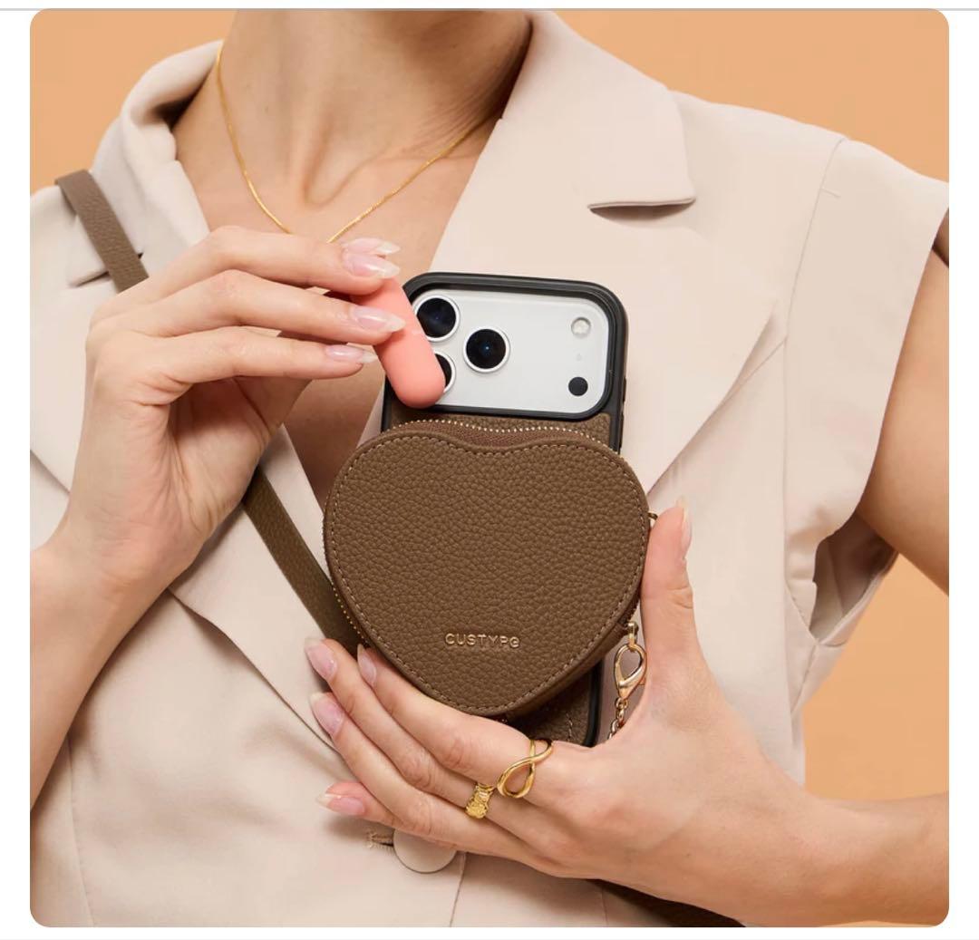 ほぼ未使用CUSTYPE カスタイプ◆ハート型ポーチ付iPhone15対応ケース