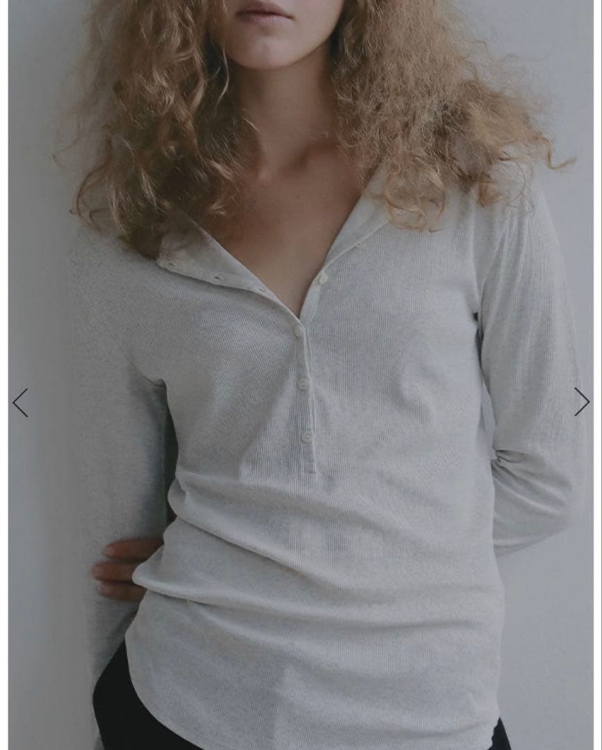 タグ付新品未使用　 エトレトウキョウ　ヘンリーネックシアープルオーバー