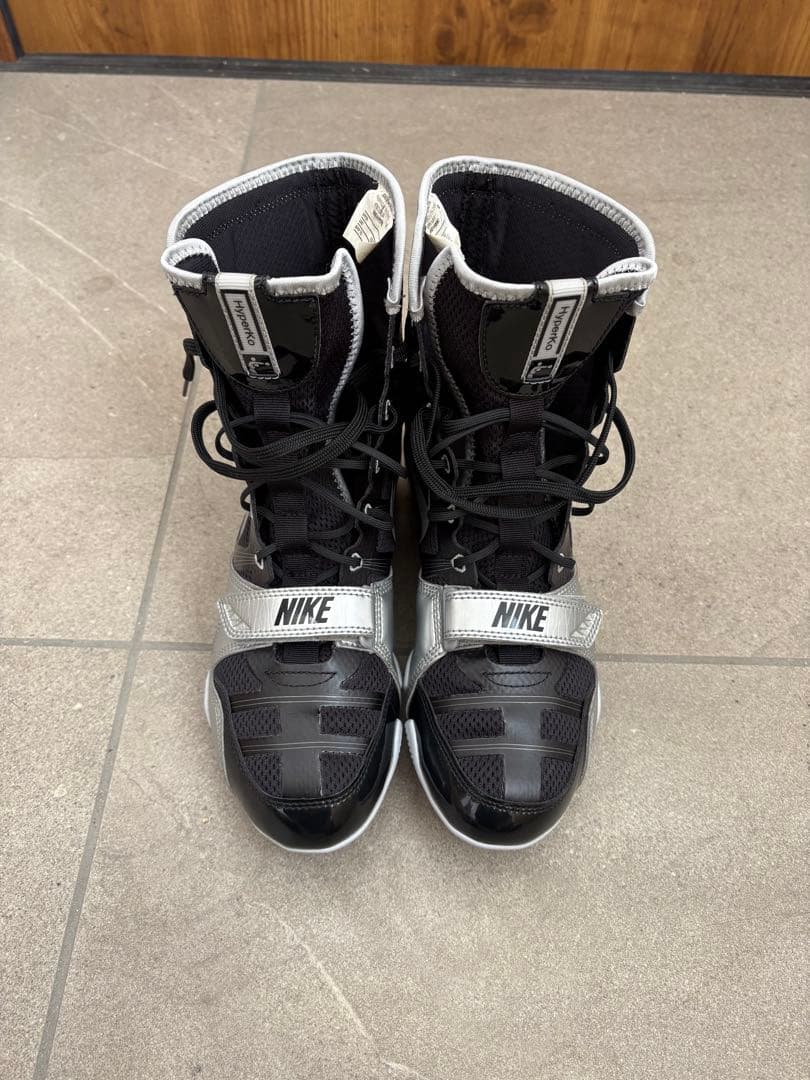 美品　NIKE 25.5 ボクシングシューズ ハイパーko
