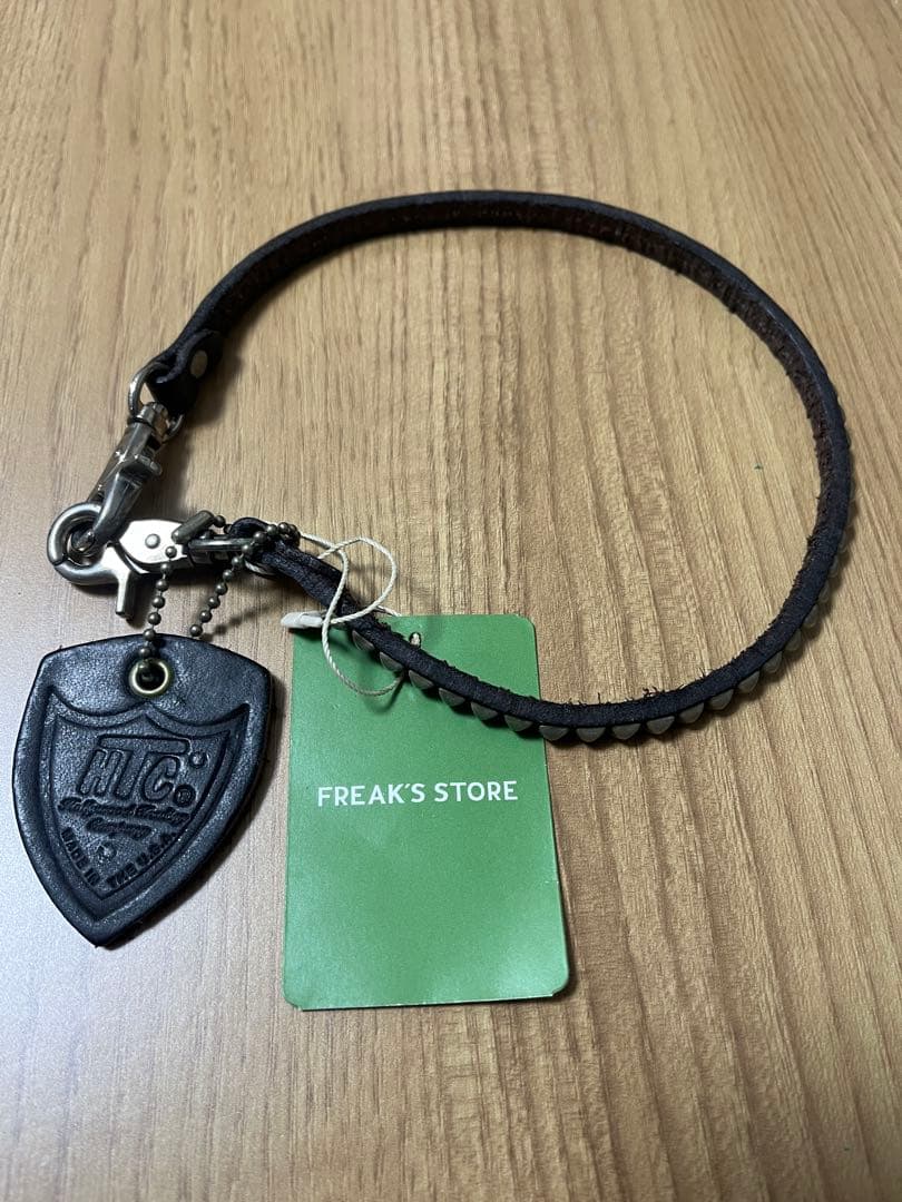 ＨＴＣスタッズ　レザーウォレットチェーン　HTC