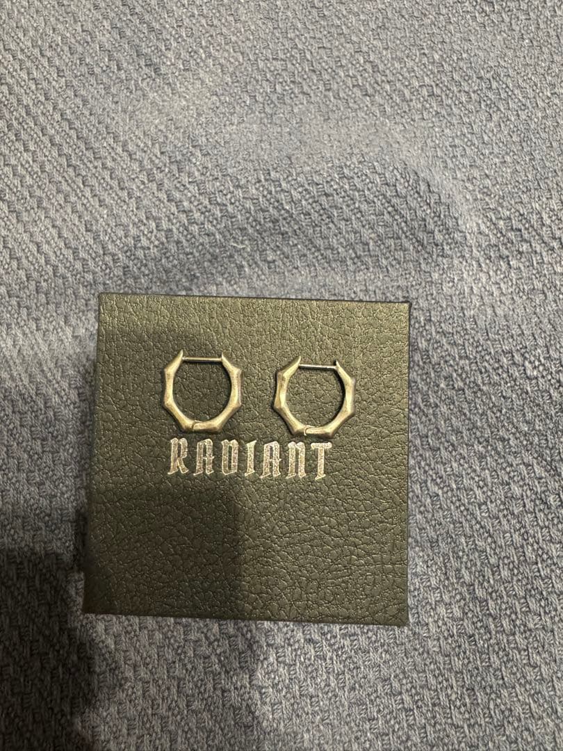 RADIANT オリジナルピアス