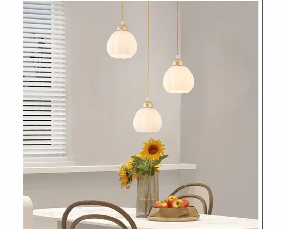 ペンダントライト　お花　花びら