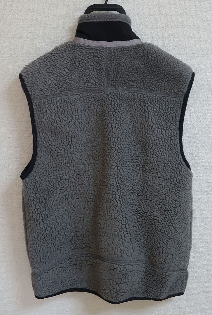 【patagonia】パタゴニア クラシックレトロx フリース ベスト グレー