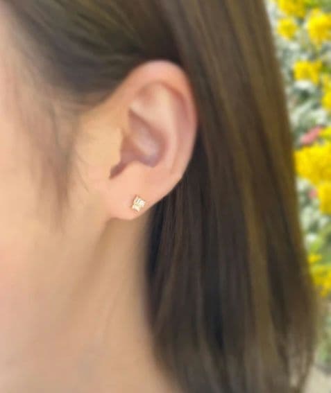 ✨現行品✨　AHKAHアーカーモザイクリュール ピアスk18　Au750