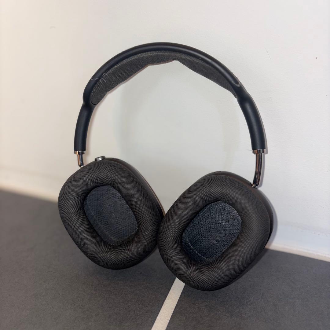 Airpods Max スペースグレイ 第一世代 ライトニング カバーあり