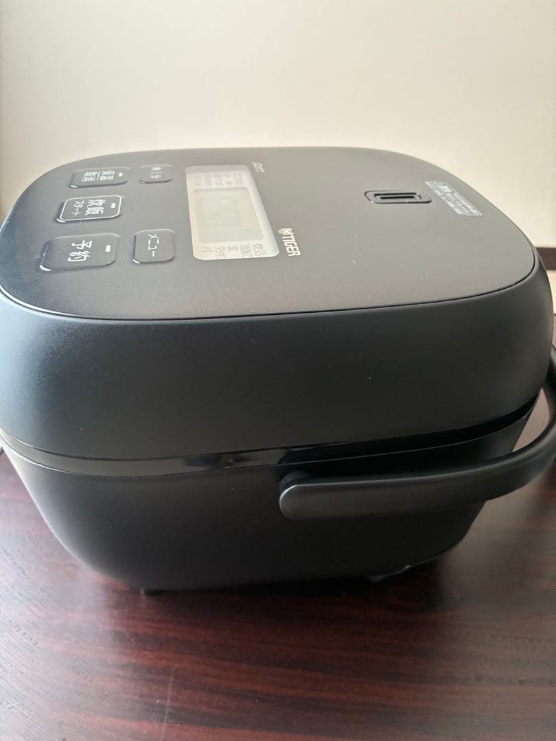 タイガー魔法瓶(TIGER) 炊飯器 3合 24年製