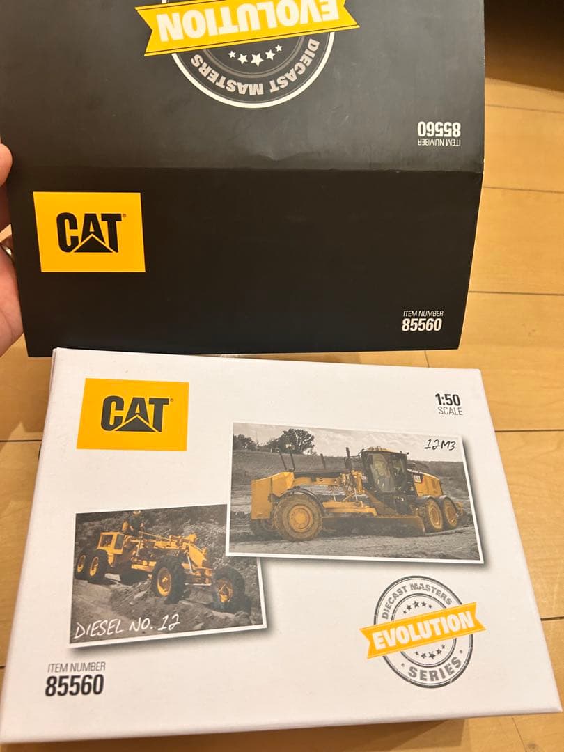 CAT 12M3 1/50スケールモデル　no12 85560 重機