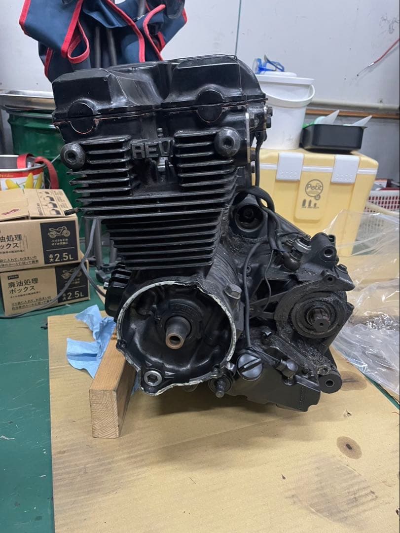 ホンダ CBR400F エンジン