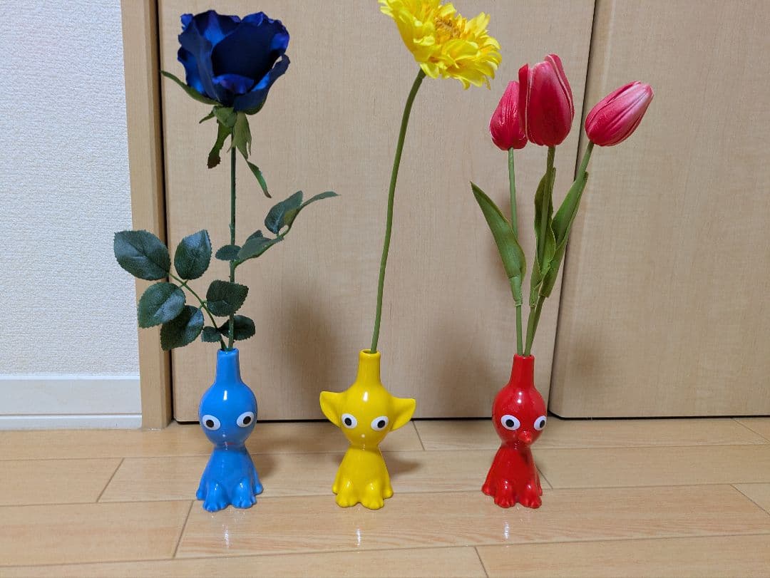 ピクミン花瓶　3色セット