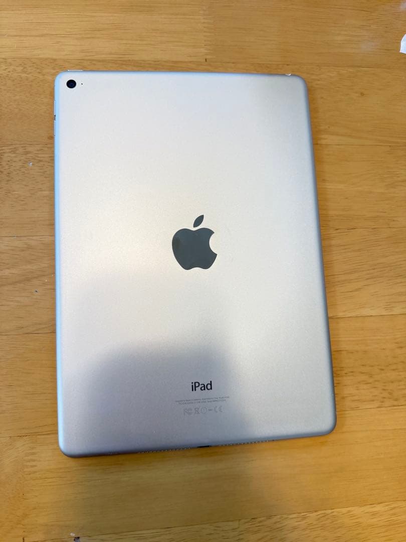 【美品】Apple iPad Air2本体 16GB シルバー 付属品有