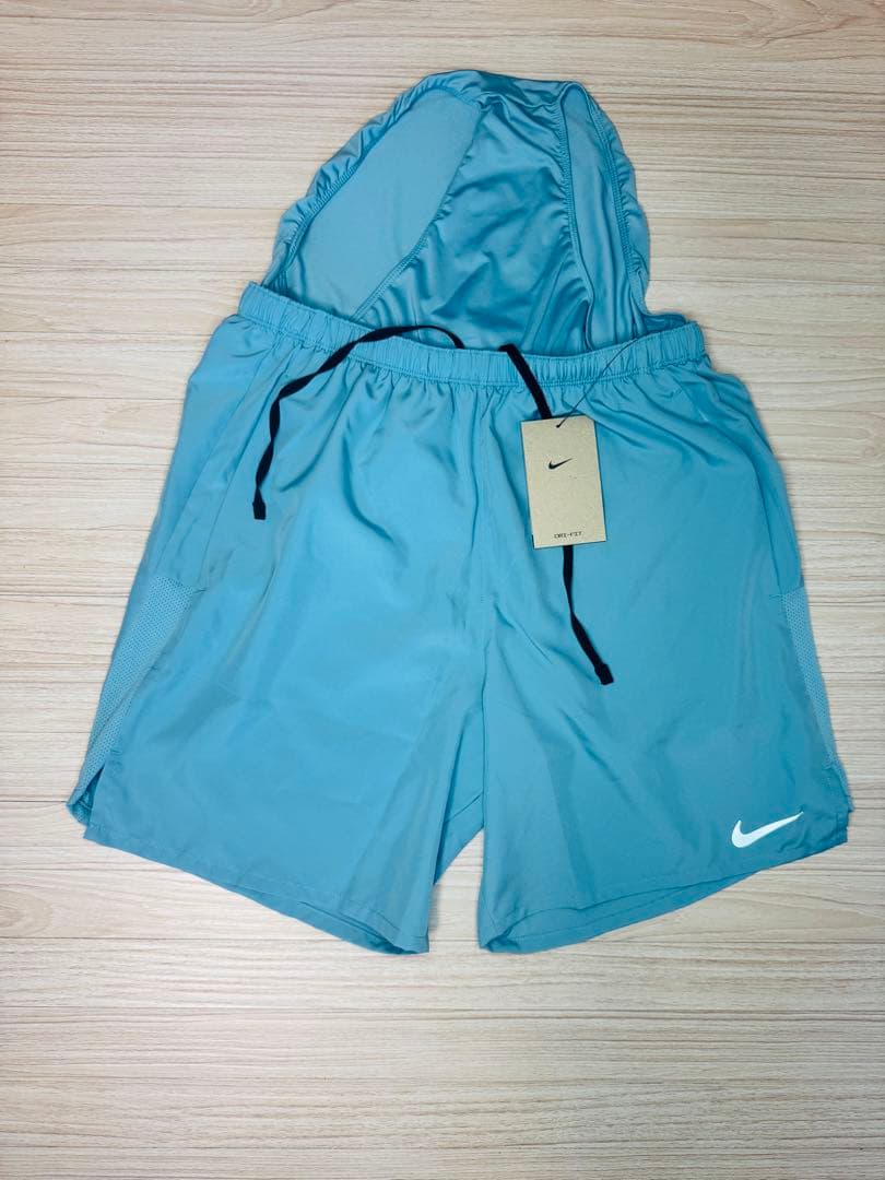 Nike ライトブルー ショートパンツ 新品タグ付き