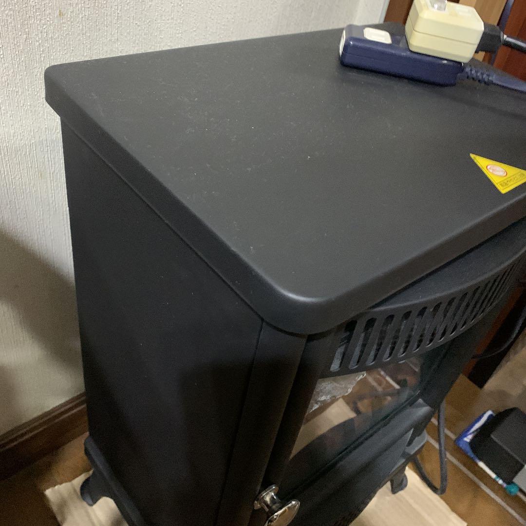 暖炉型温風ヒーター