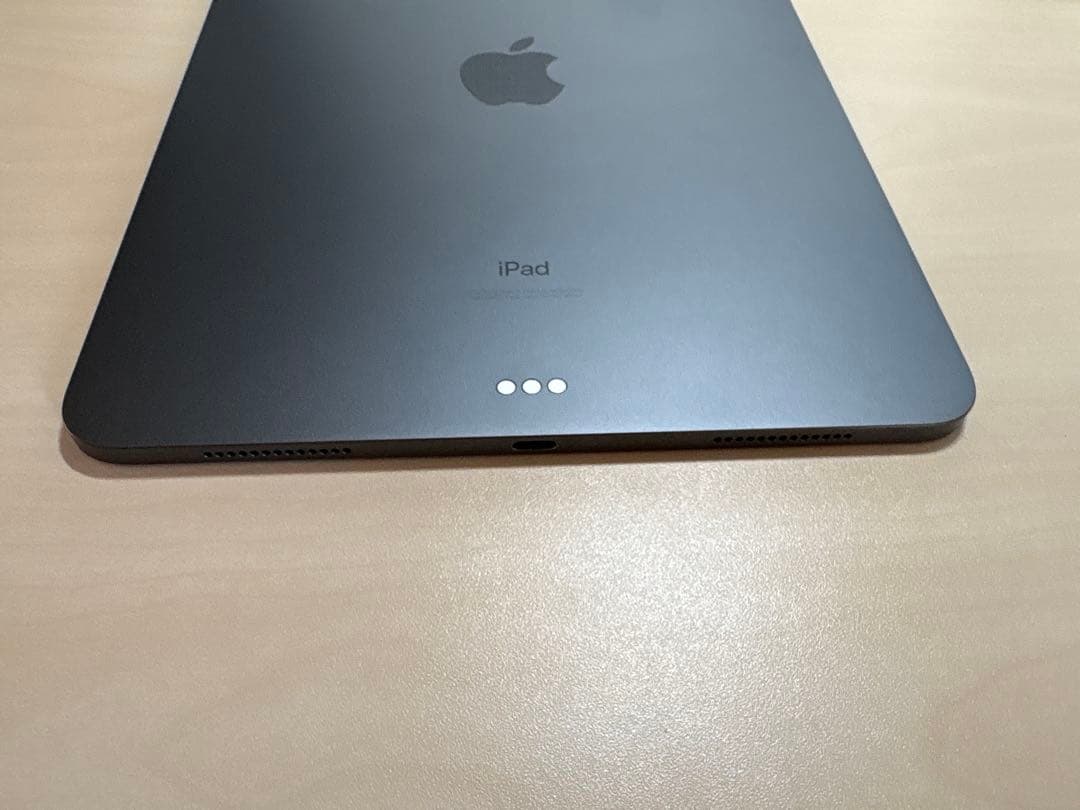 【美品】Apple iPad Pro 11インチ 第2世代 128gb