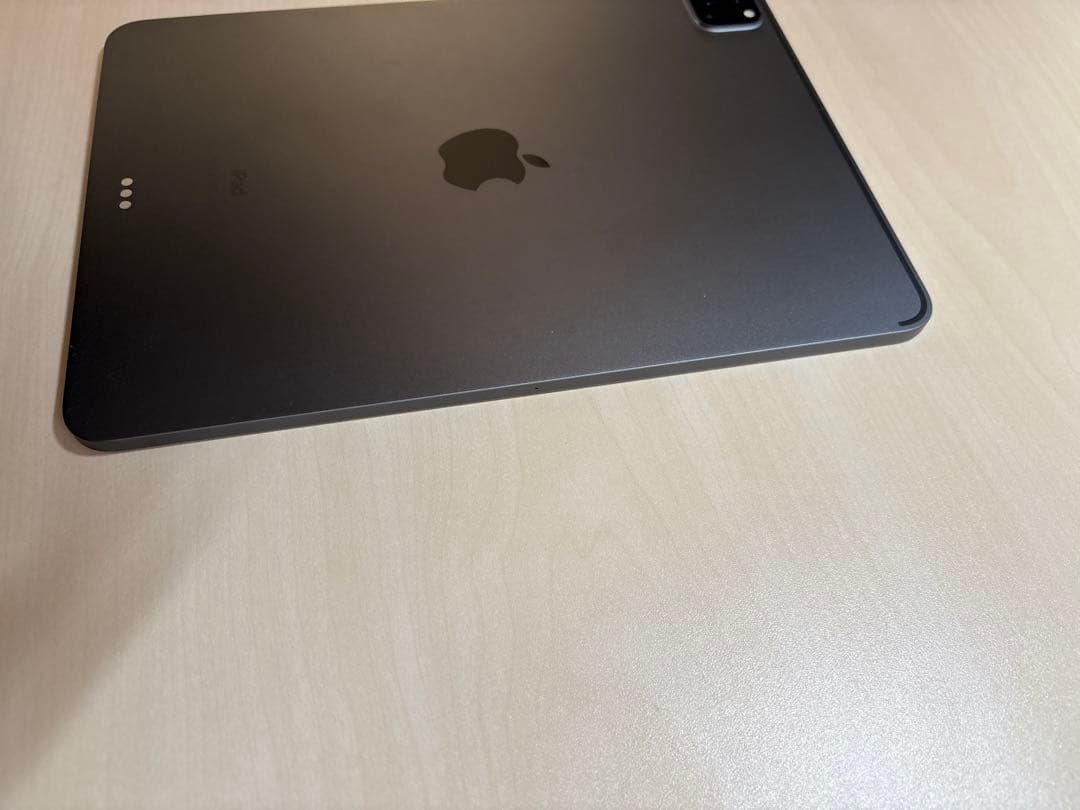 【美品】Apple iPad Pro 11インチ 第2世代 128gb