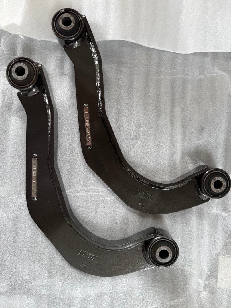 30アルファード、ヴェルファイア用アッパーアーム