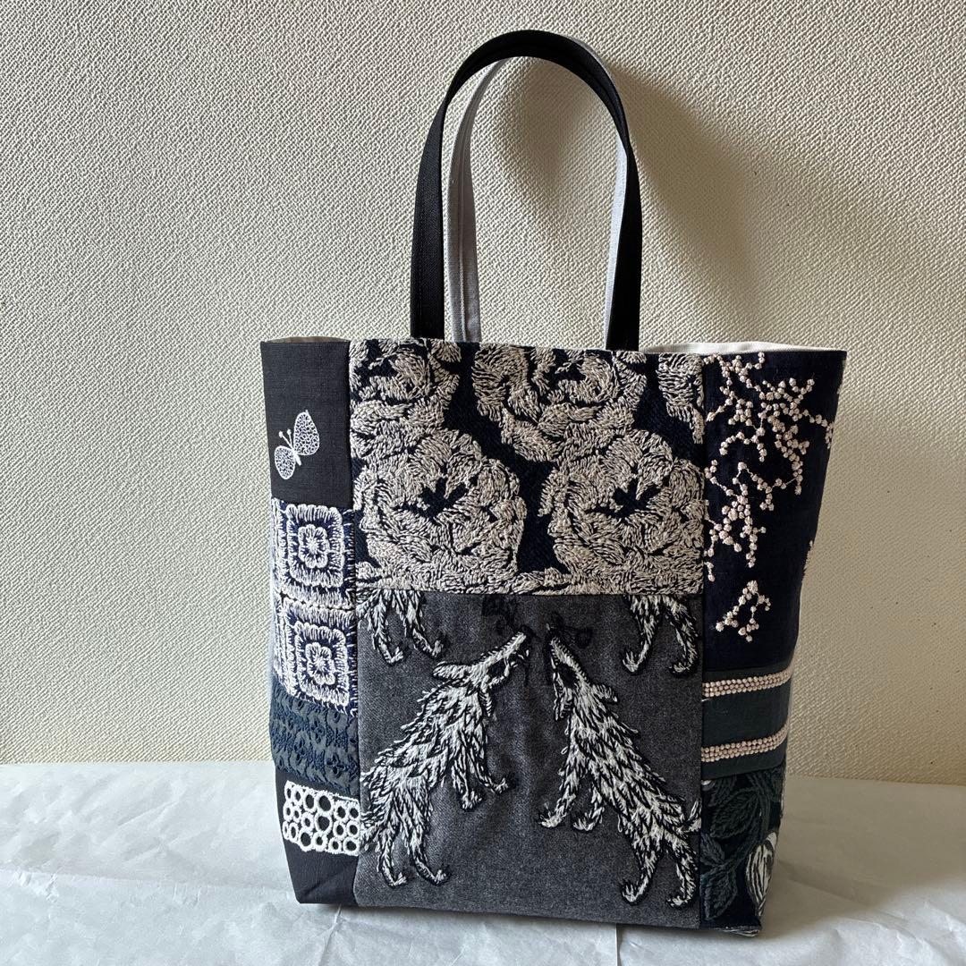 ミナペルホネン 生地使用　wolf&flower パッチワークトート