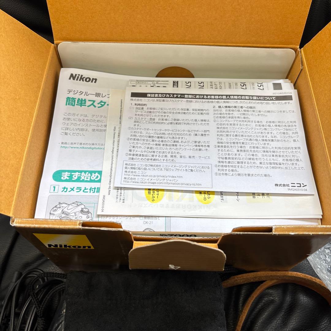 Nikon 一眼レフ　D7000 カメラ